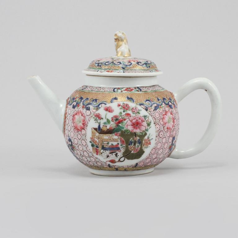 TEKANNA, porslin, Kina, 1700-tal.