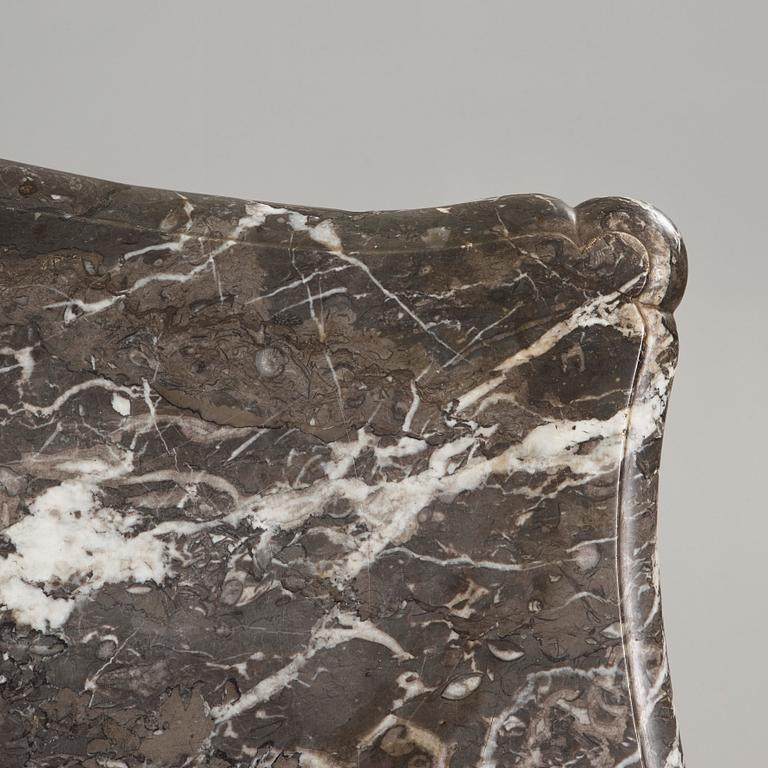 A Louis XV 18th century commode in the manner of Jacques Bircklé, master in Paris 1764.