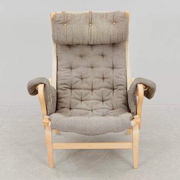FÅTÖLJ, "Pernilla", Bruno Mathsson, DUX, 1900-talets andra hälft, brännmärkt.