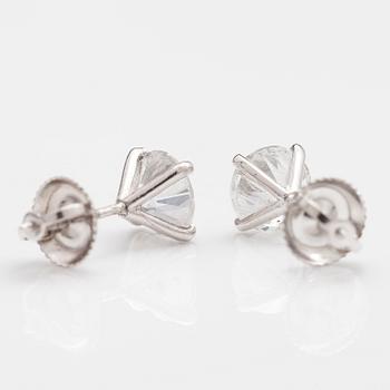 ÖRHÄNGEN, 14K vitguld, briljanter ca 1.70 ct tot.