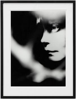 Eva Klasson, Självporträtt. Ur "Le Troisième Angle", 1975-1976.