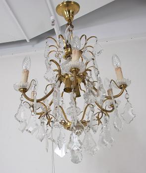 LJUSKRONA, rokokostil. H 56.
Proveniens: Git Gay.