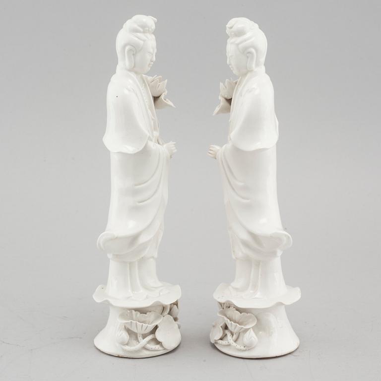 A pair of Chinese blanc de chine figurines, circa 1900.