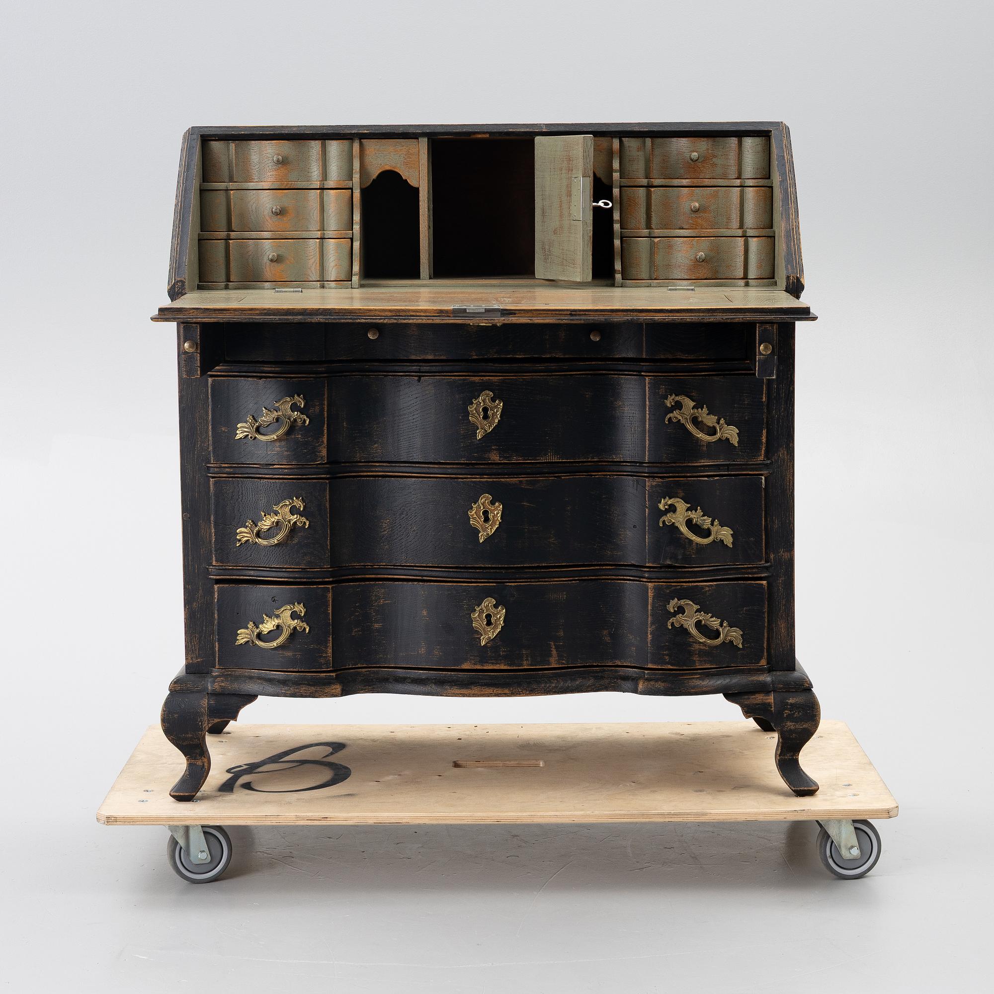 Snedklaffsekretär, barockstil, 1800-tal.