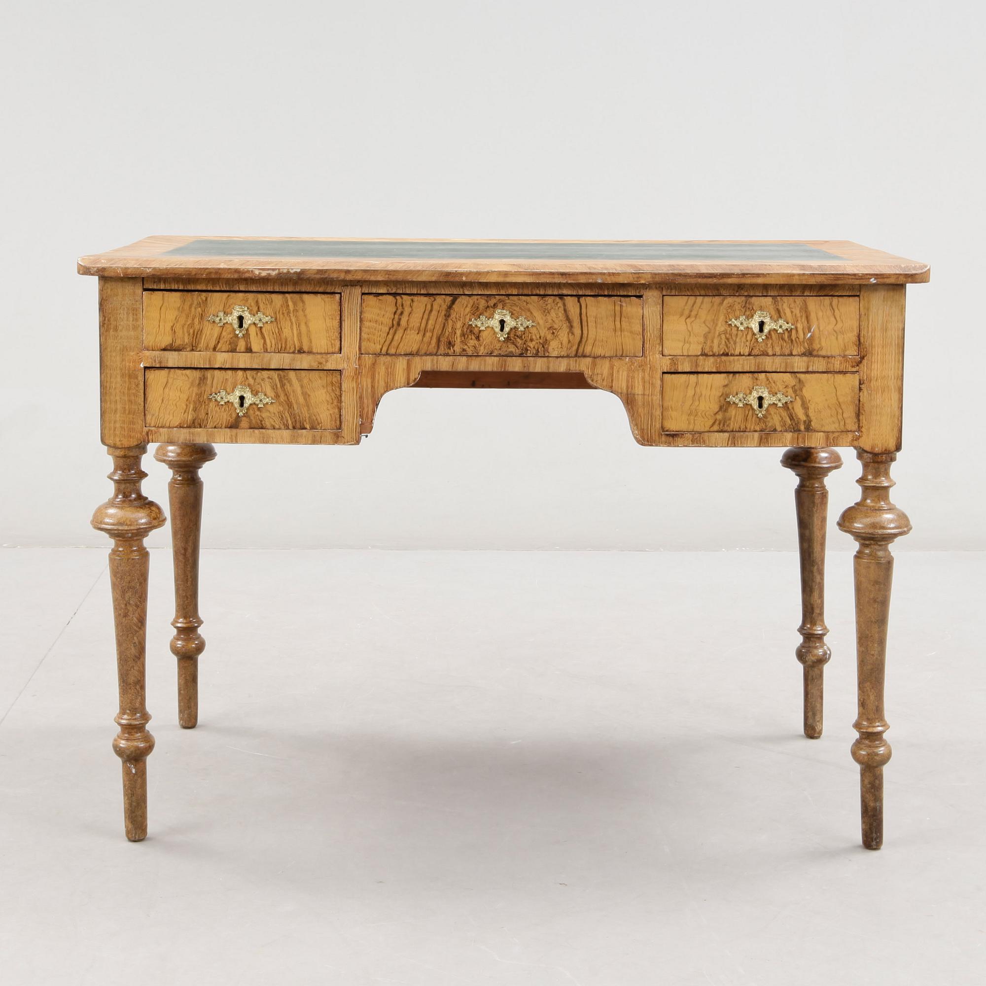 SKRIVBORD, nyrenässans, 1800-talets slut.