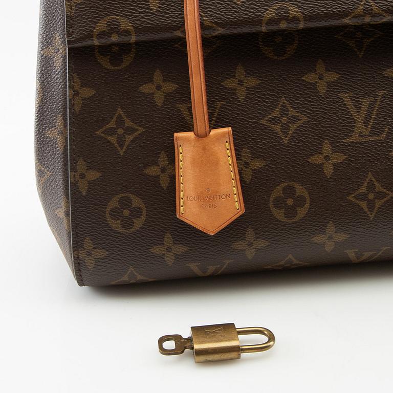 Louis Vuitton,.