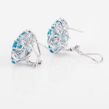 ÖRHÄNGEN, 1 par, 14K vitguld, topaser samt diamanter.