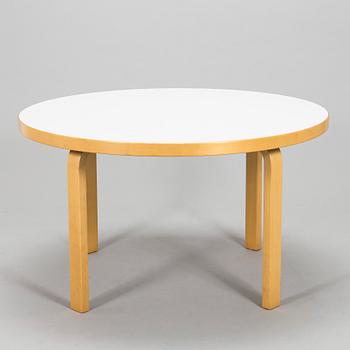 Alvar Aalto, A table model 90 A for Artek.