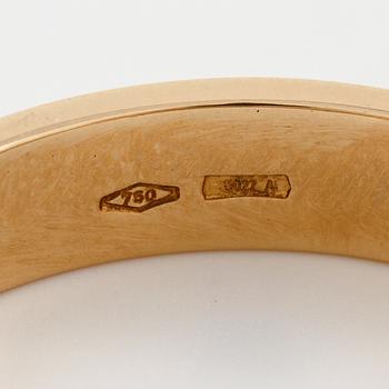 GUCCI, a "Gucci Icon" ring.