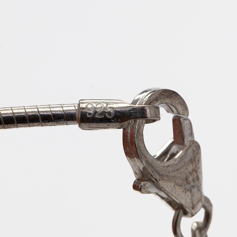 Kalevala Koru, halssmycken, 2 st, silver.