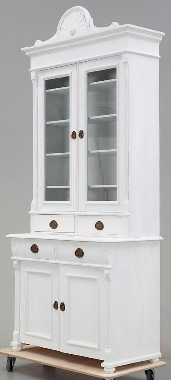 VITRINSKÅP, 1800-talets andra hälft.