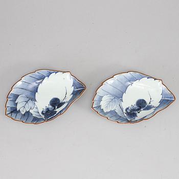 A pair of leaf shaped Japanese dishes, 19th Century.