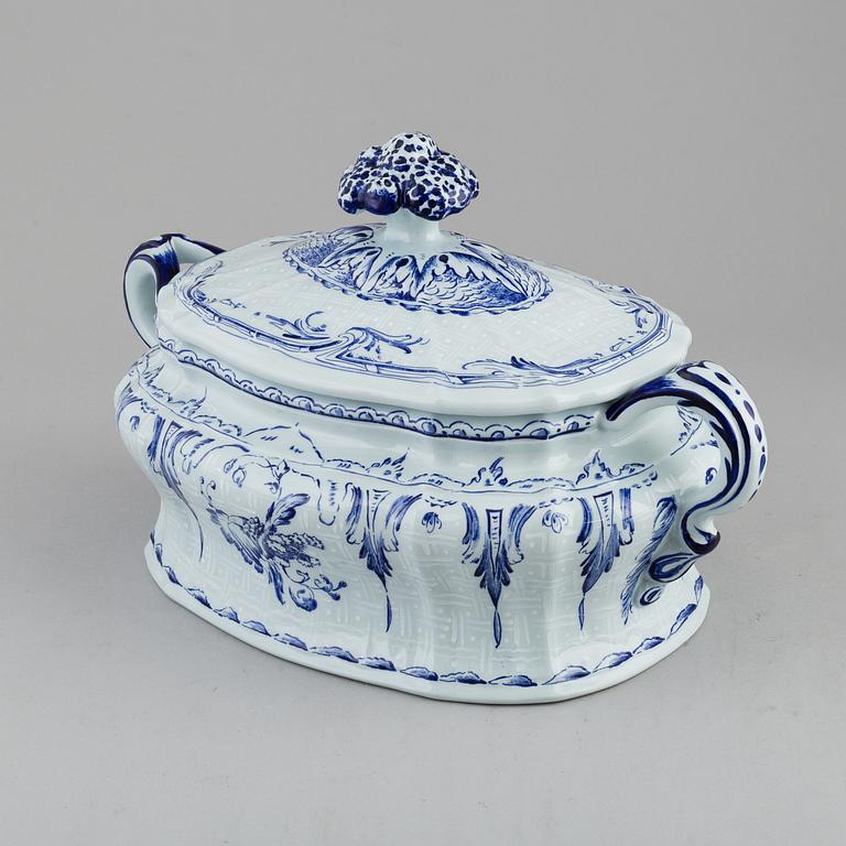 RÖRSTRAND, a porcelaine anniversary tureen, 1976.