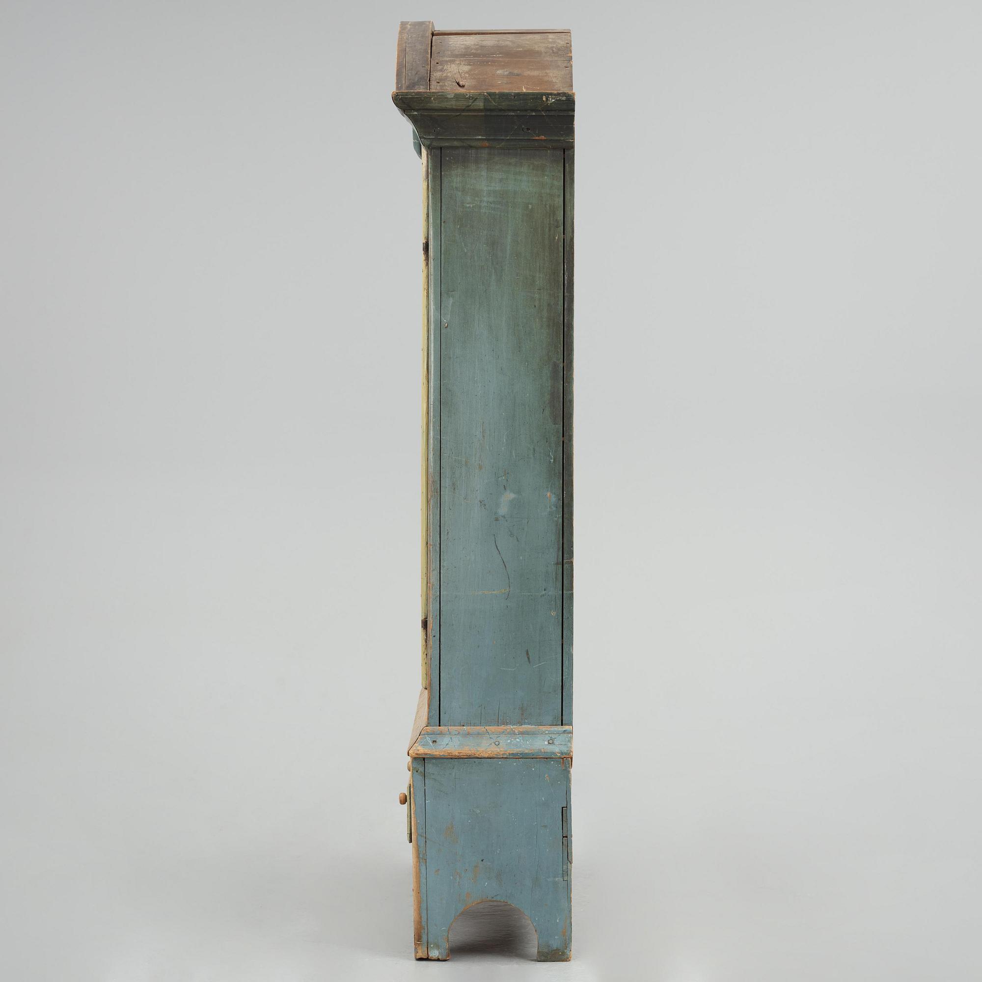 A Swedish polychrome-painted cabinet from Jämtland, presumably painted by Pehr Sundin (1760-1827).