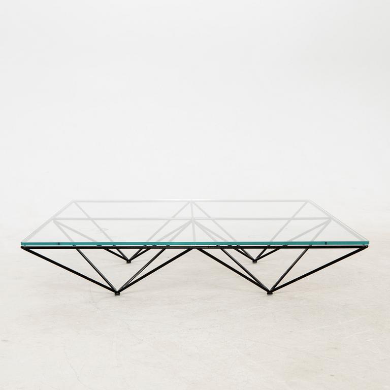 Paolo Piva, "Alanda" coffee table by B & B Italia, late 20th century.