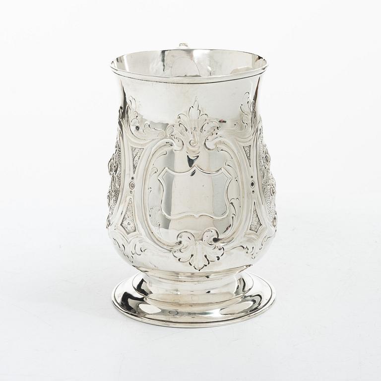 A British silver tankard, mark of John King, London 1778-79.