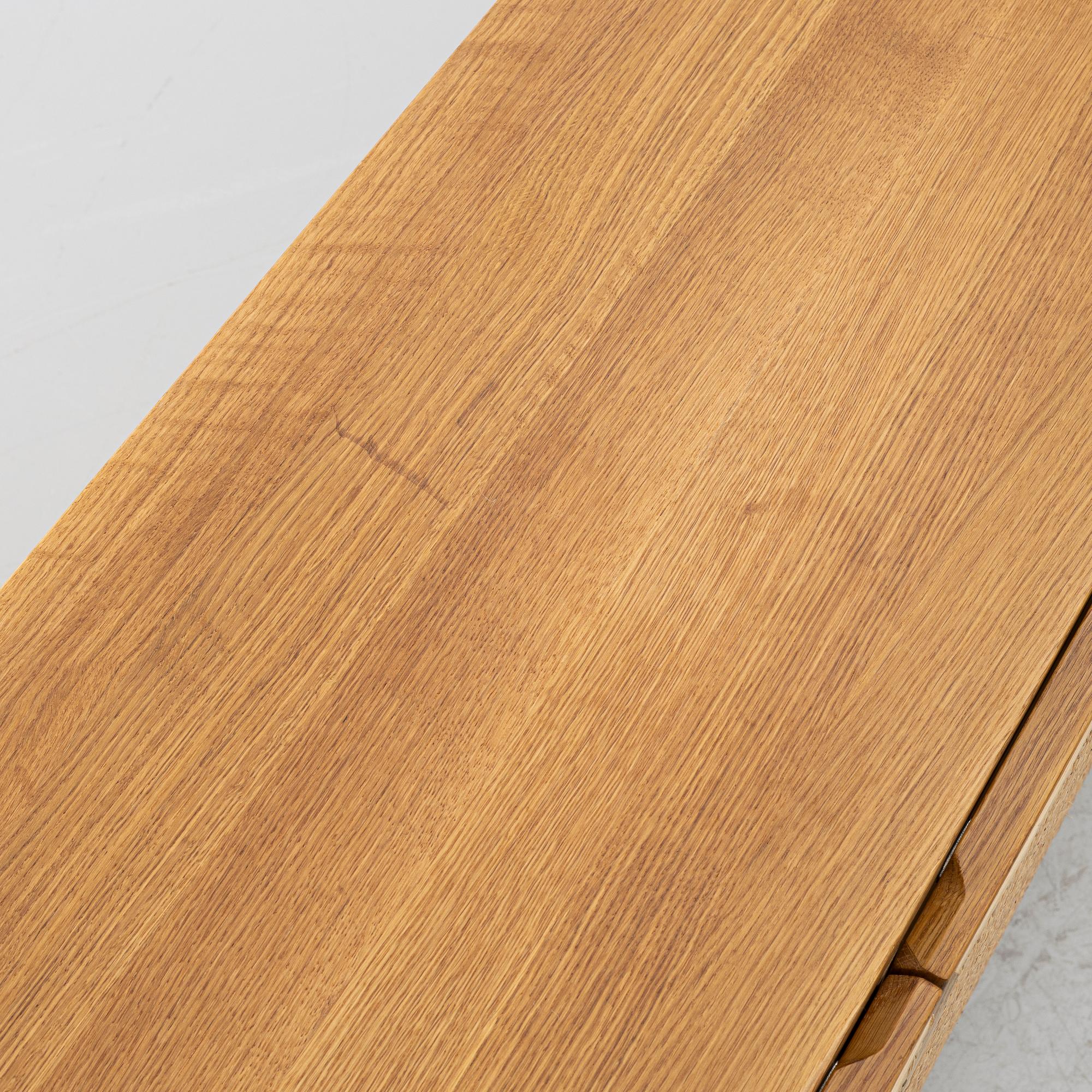 Sideboard, ”Racquet”, Hans K, samtida.