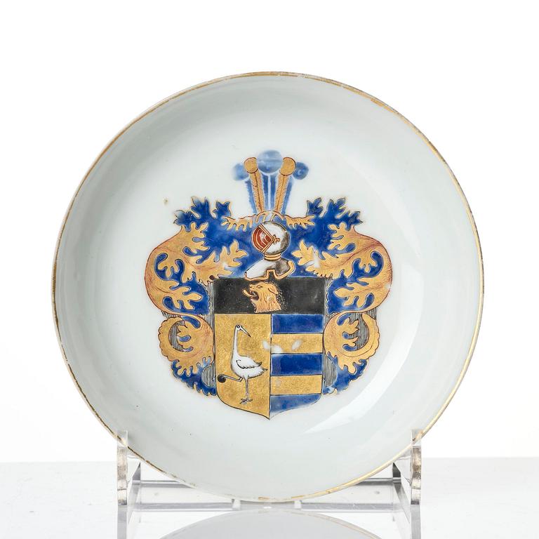 An armorial cup and stand, Qing dynasty, Qianlong (1736-95).