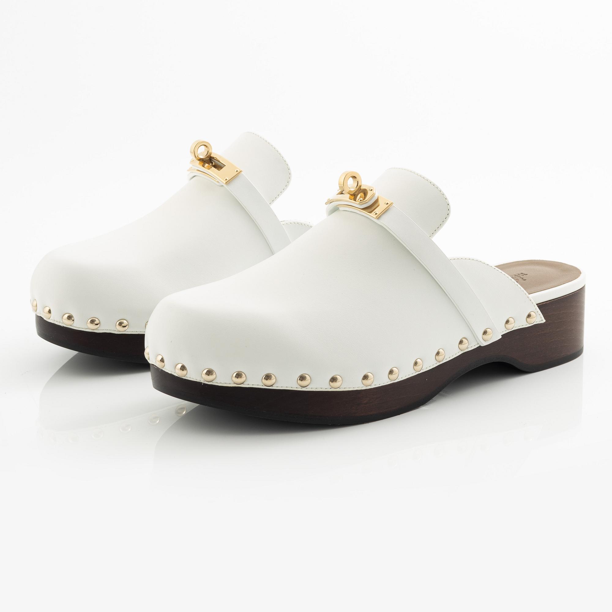 Hermès, "Carlotta Mules", size 37.