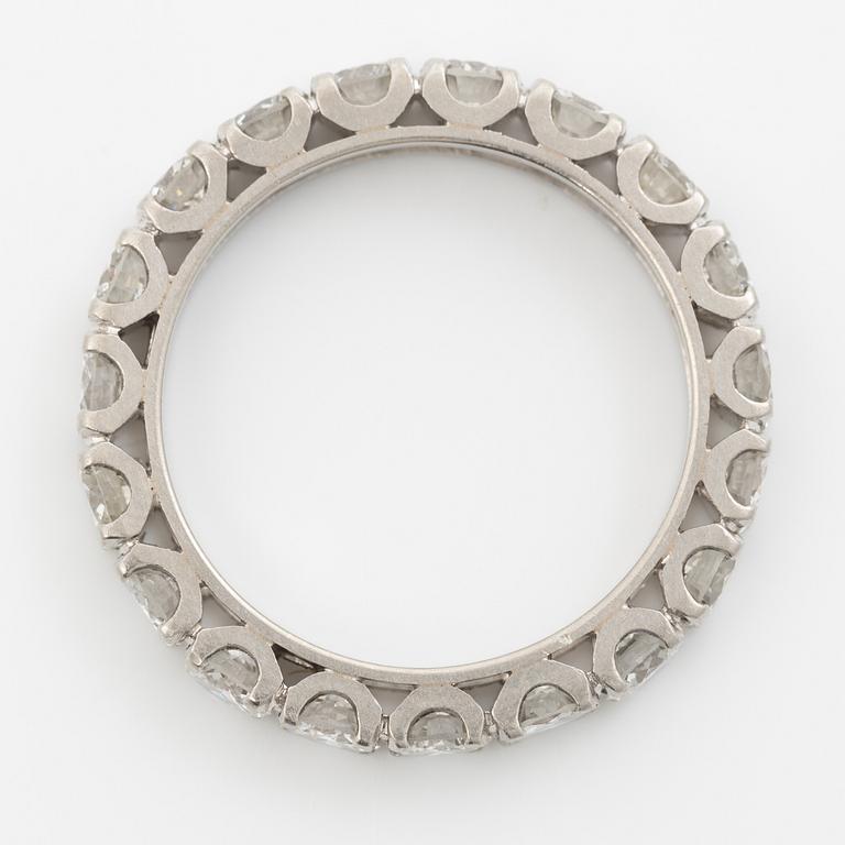 H. Stern ring, full eternity, platinum set with brilliant-cut diamonds, certificate from H. Stern included.