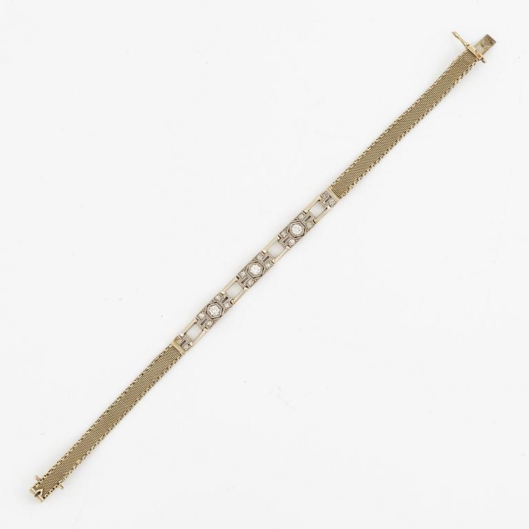 Arm bracelet, 18K white gold with brilliant-cut diamonds, old cut and octagonal-cut diamonds.