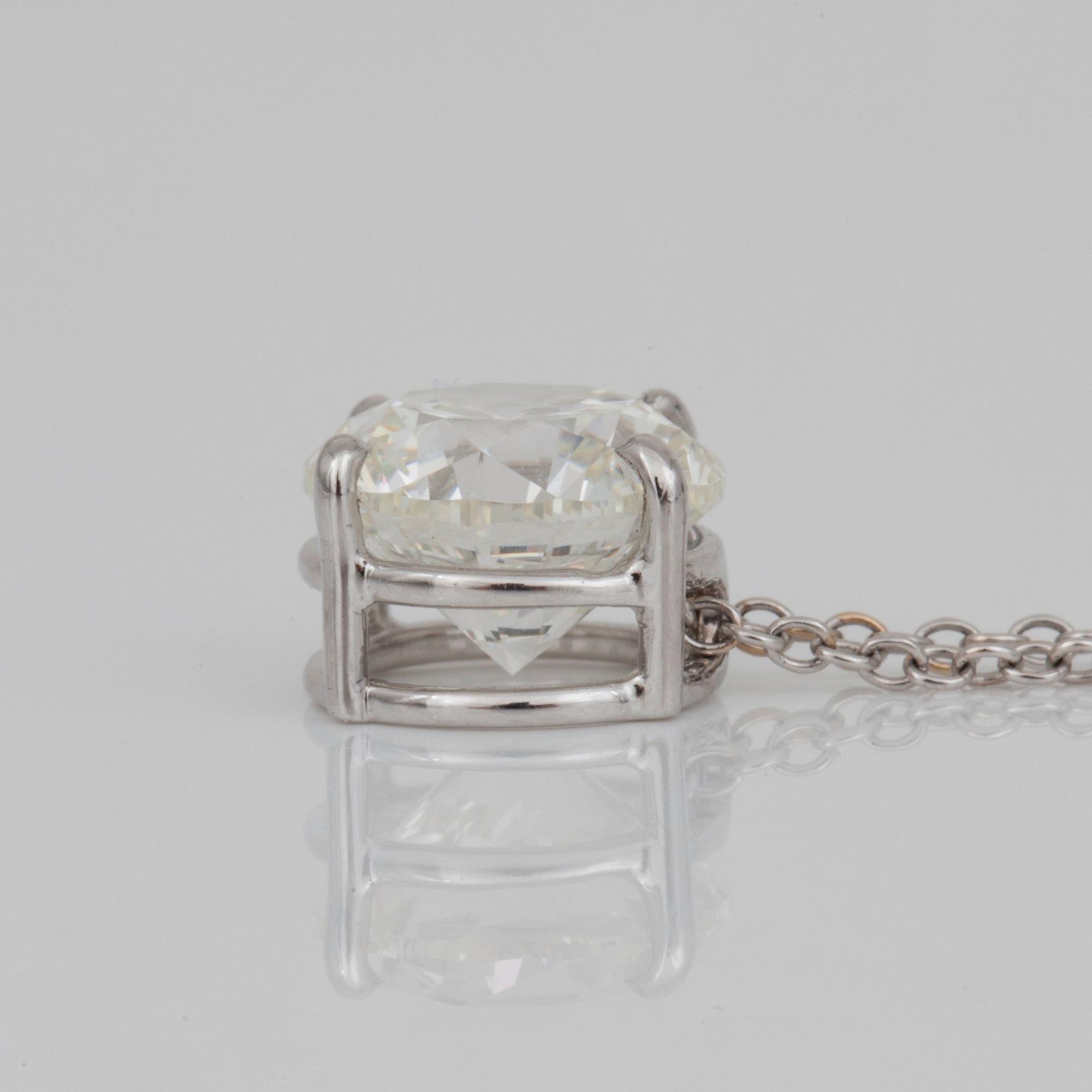 HÄNGE med briljantslipad diamant, 3.01 ct, I/VVS enligt IGI och HRD certifikat.