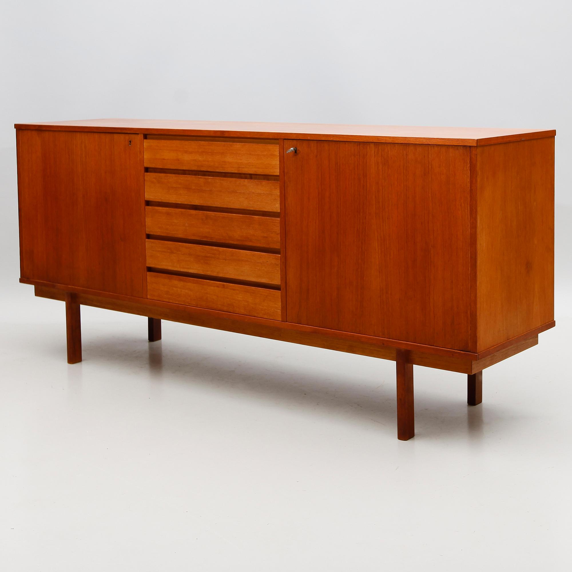 SIDEBOARD, 1900-talets andra hälft.