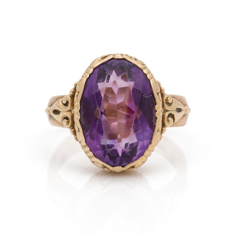 RING med ametist.