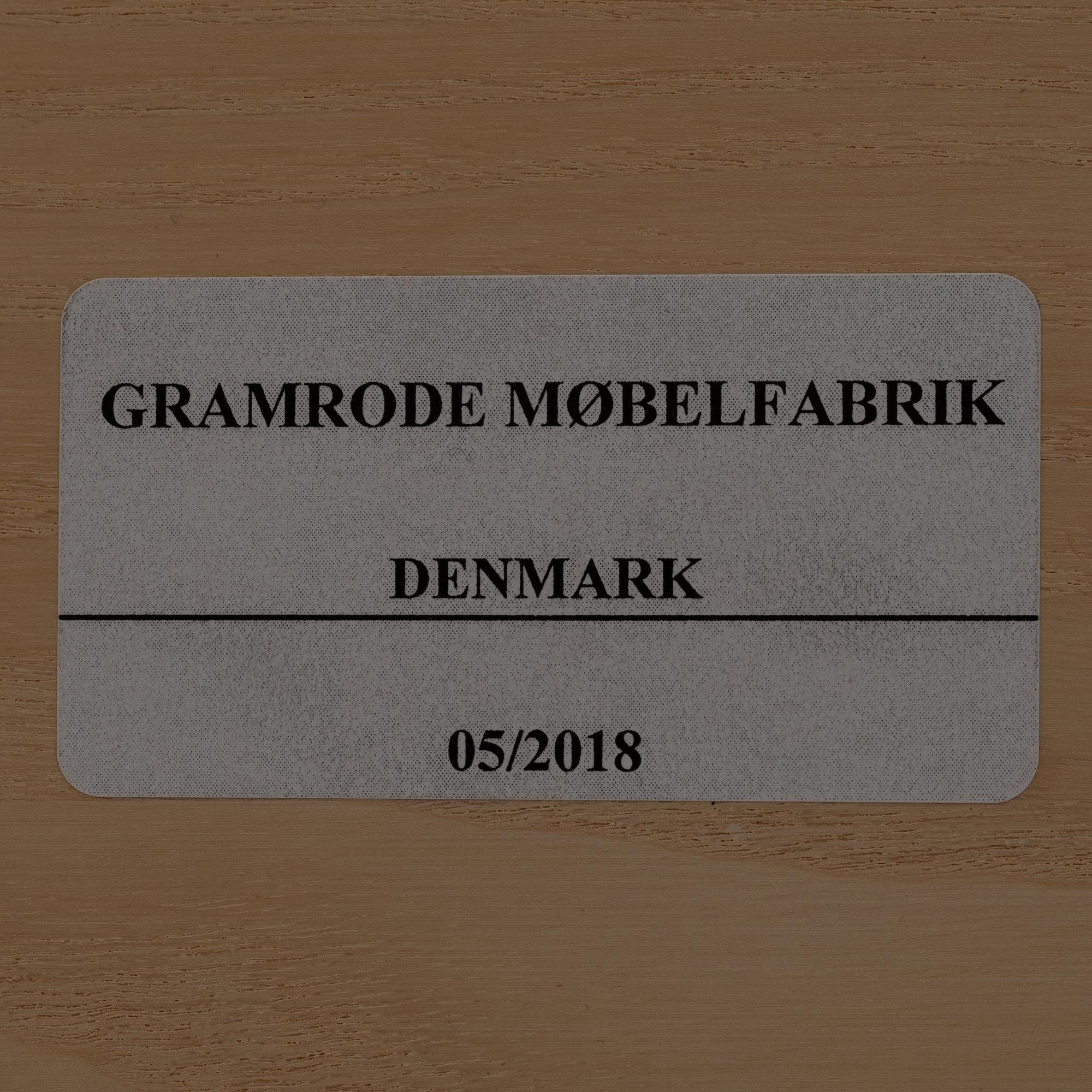 Nissen & Gehl, matbord, "Plank bord", Naver collection.