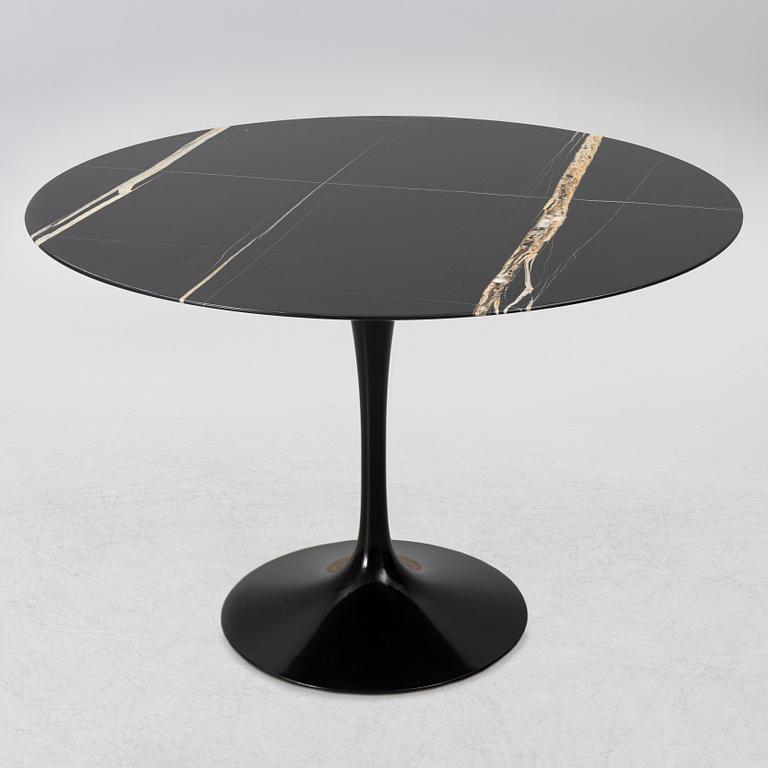 Eero Saarinen, dining table, "Tulip", Knoll Studio.