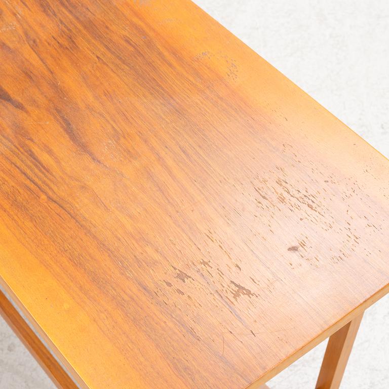 Sidobord ett par, 1900-talets andra hälft.