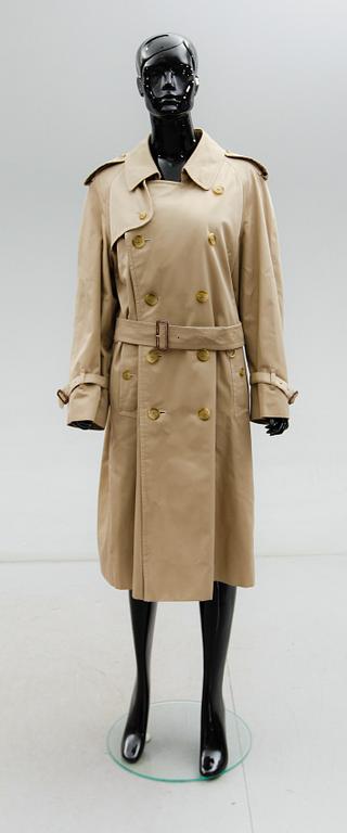 TRENCHCOAT OCH HALSDUK, Burberrys, England.