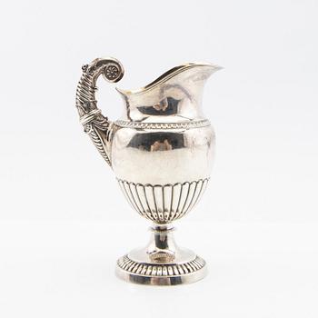 Gräddkanna, silver, Johan Petter Grönvall, Stockholm, 1841.
