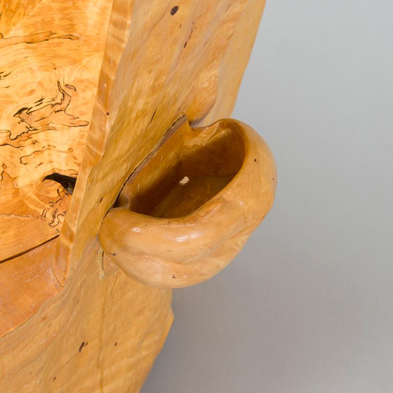 Mauri Haapiainen, a late 20th century masur birch chair and stool.