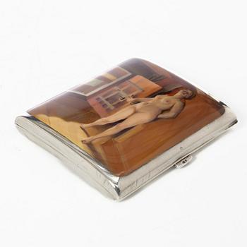 Cigarette case, silver, with a motif of Anders Zorn's "Flickan på loftet" from 1905 in enamel.