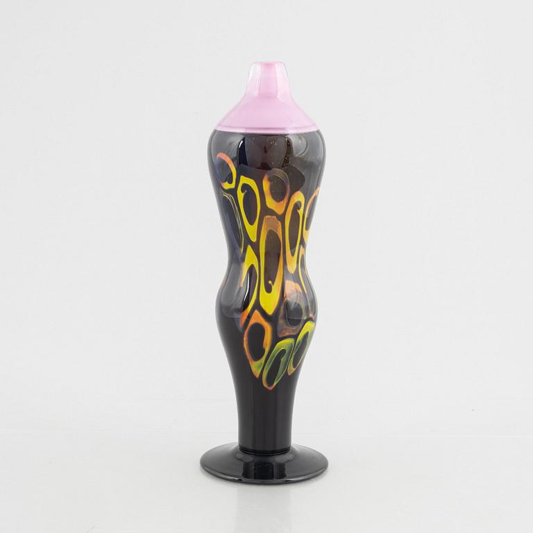 Klas-Göran Tinbäck, a unique glass vase, unique, executed in his own studio, Sturehov 1992.
