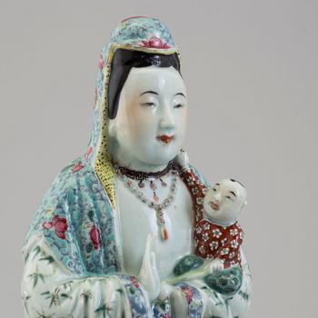 A chinese porcelain figure, probably late 19th century.