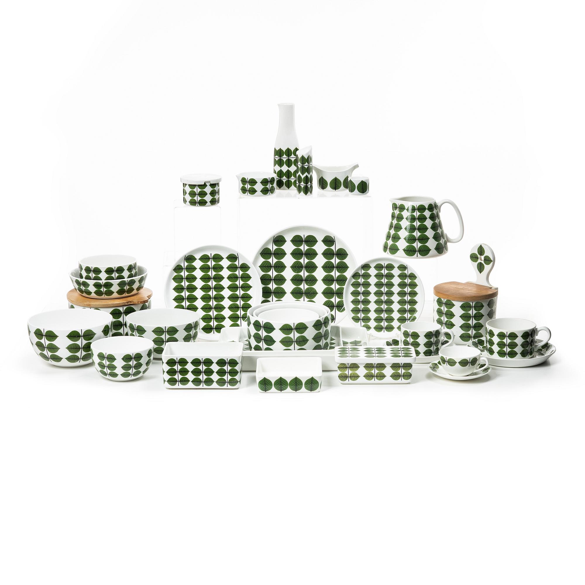 Stig Lindberg, Dinner service, 113 pieces, “Berså”, Gustavsberg, designed in 1961.