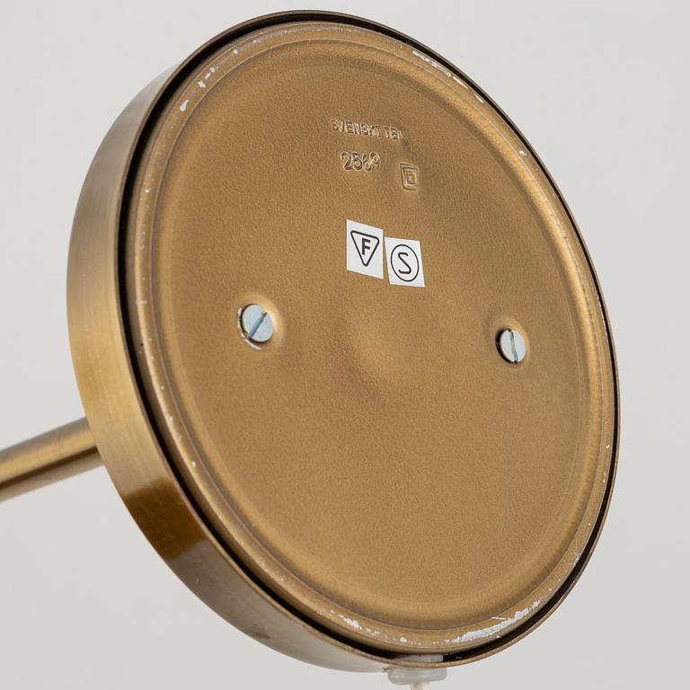 Josef Frank, bordslampa, modell 2569, Firma Svenskt Tenn.
