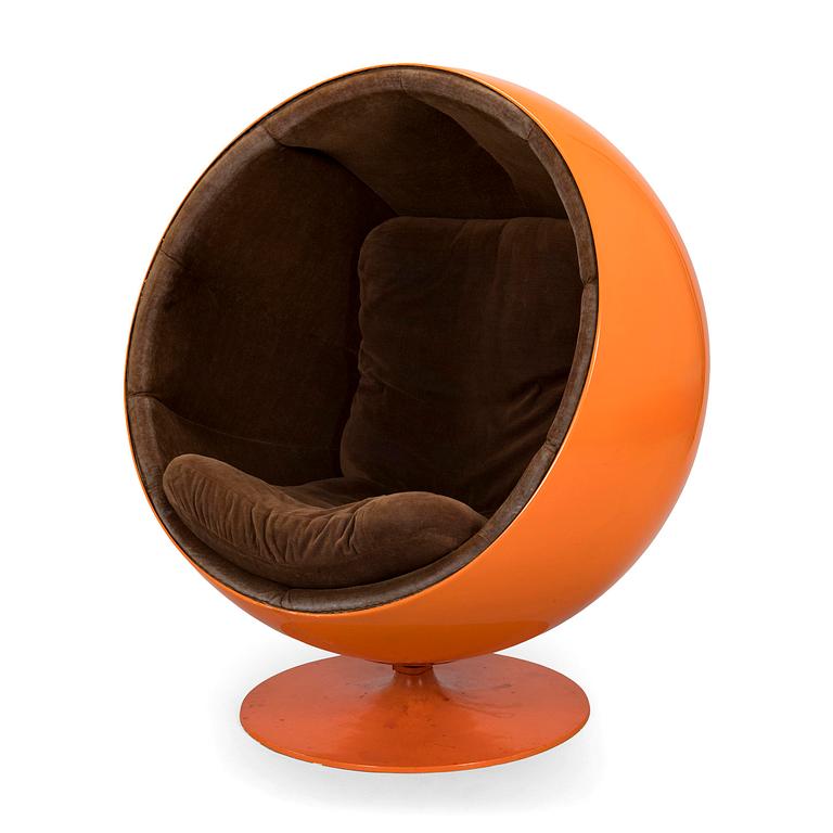 Eero Aarnio, a 1970s 'Ball Chair', for Asko International.