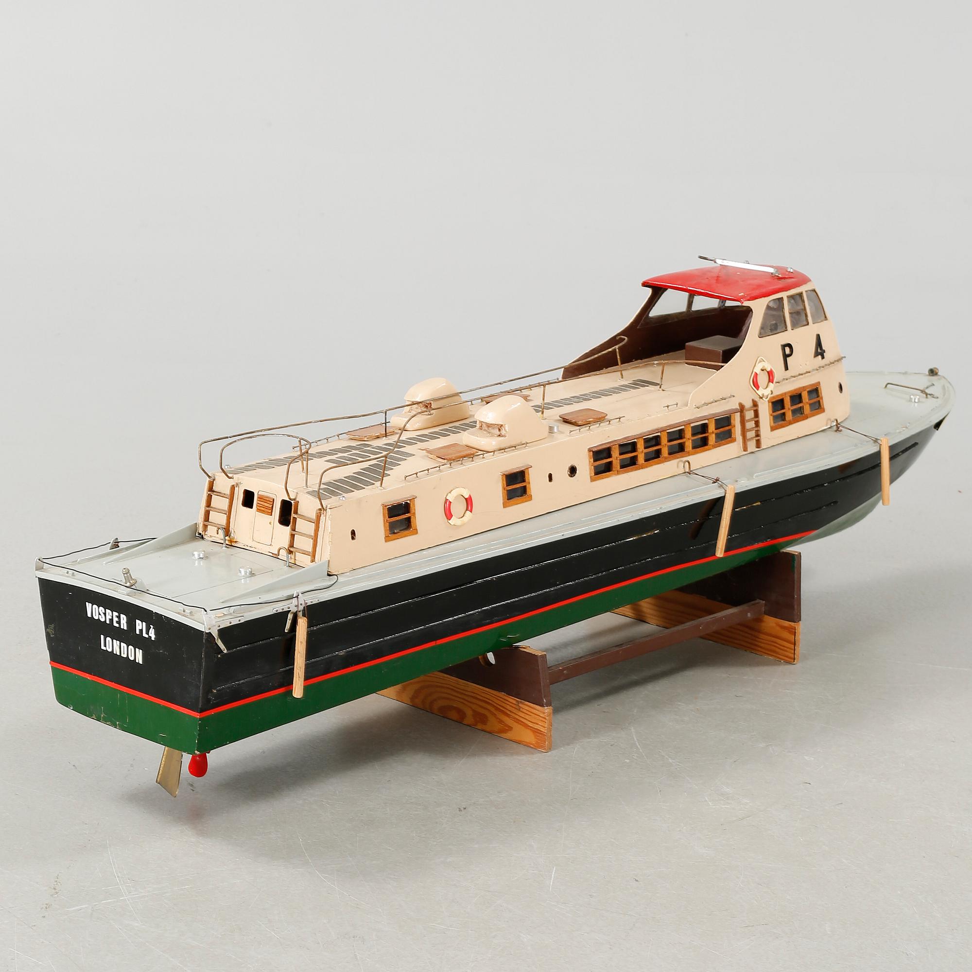 A 20th century model boat, "Vosper PL4".