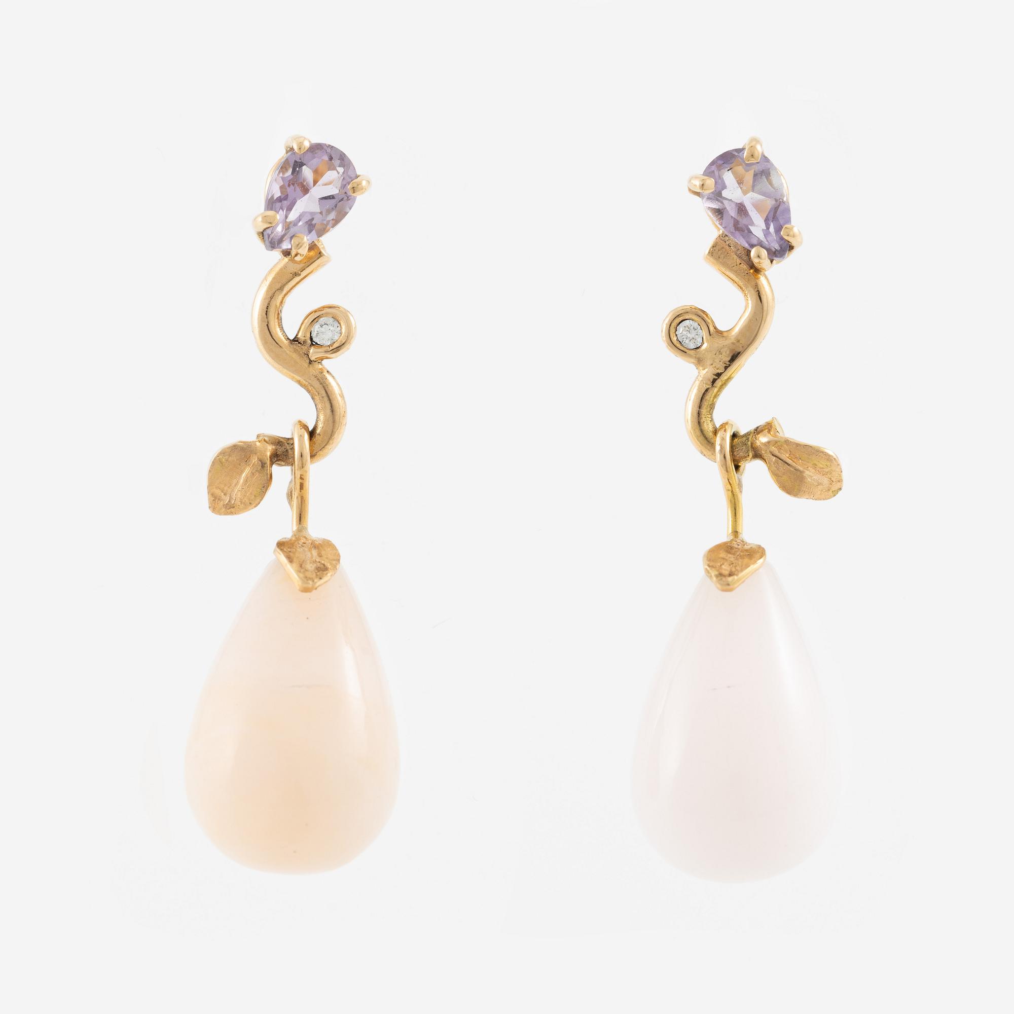 Earrings, Mandelstam, 18K gold with pink opals, amethysts, and brilliant-cut diamonds.