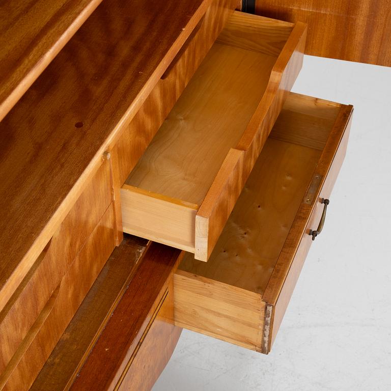 Skåp, modell 152, Alfred Ehrlin AB, Tranås, 1940-tal.