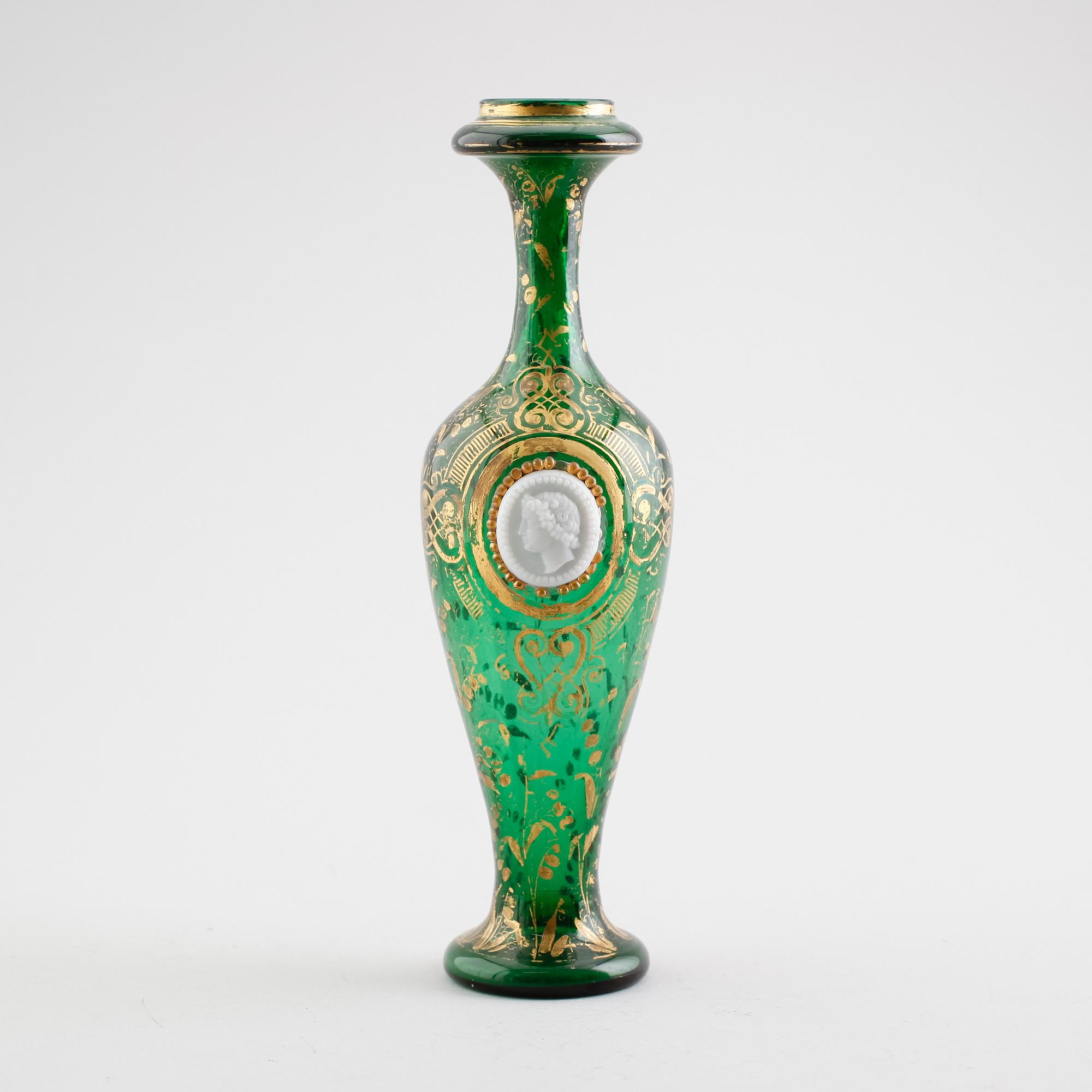 VAS, grönt glas, omkring år 1900.