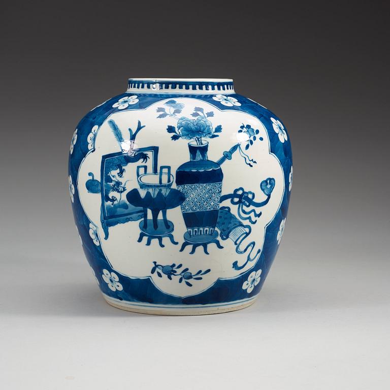 A blue and white jar, Qing dynasty, 19th Century with Kangxis six characters mark.