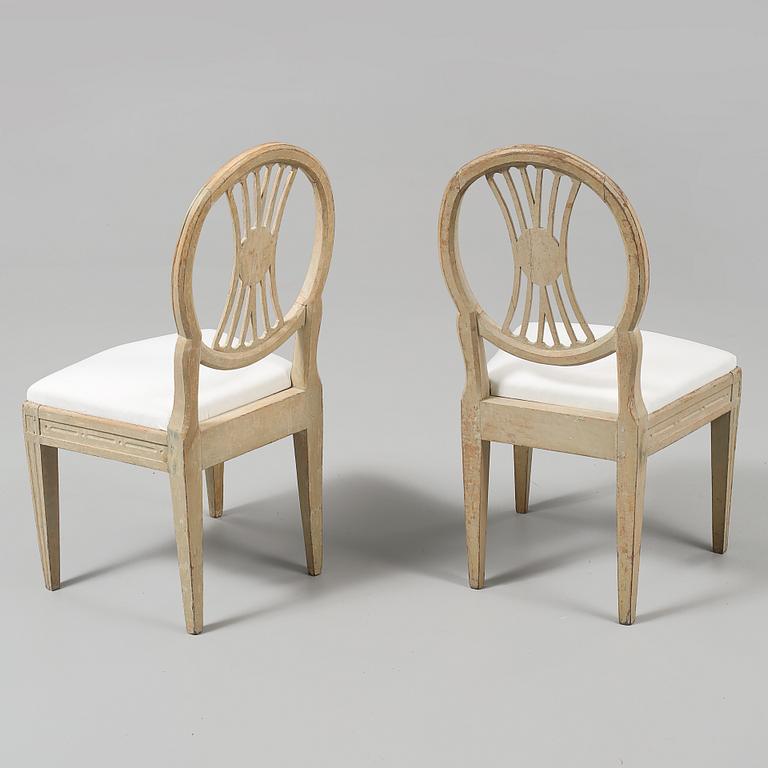 STOLAR, ett par, gustavianska, sent 1700-tal/tidigt 1800-tal.