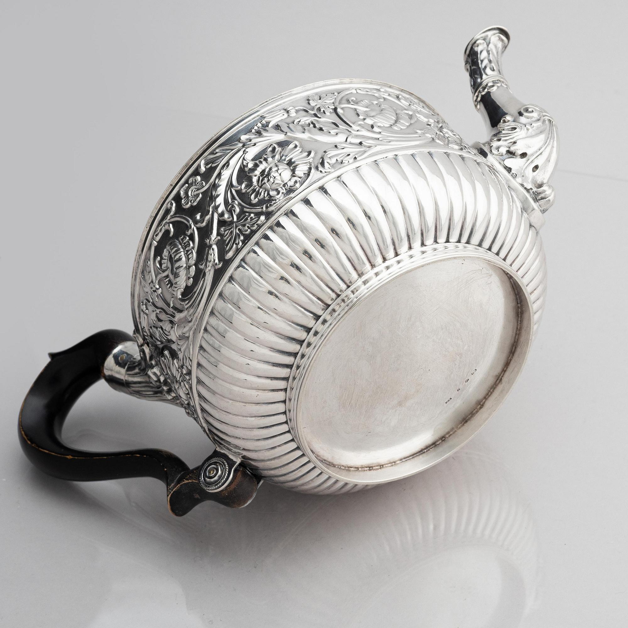 Adolf Zethelius, tekanna, silver, Stockholm 1833.