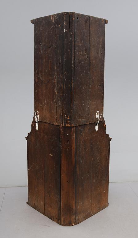 HÖRNSKÅP, allmoge, 1700-/1800-tal.