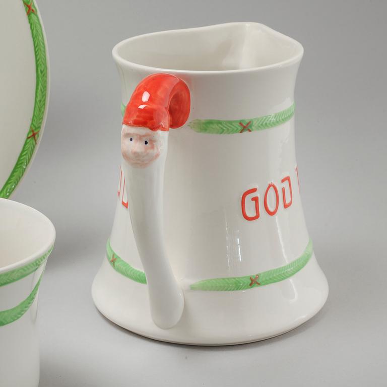 14 pieces of porcealin tableware from Gustavsberg, model "Jul", second half of the 20th century.