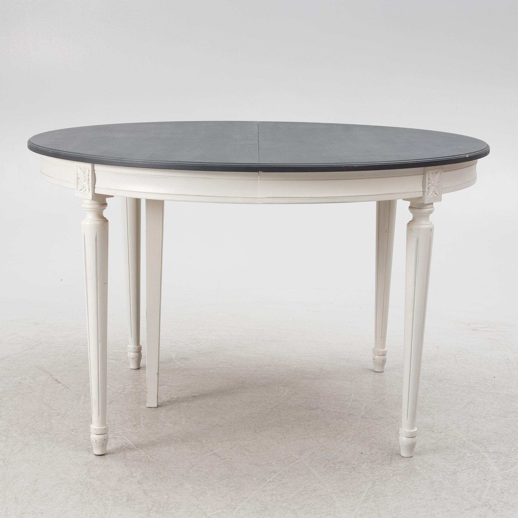 Matsalsgrupp, 13 delar, gustaviansk stil, 1900-talets andra hälft.